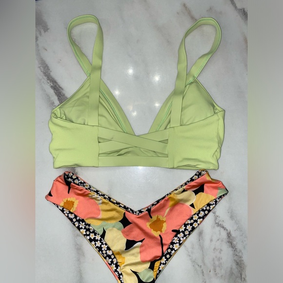 L*SPACE Bikini Top and Billabong V-cut Cheeky Bottoms - Picture 3 of 6